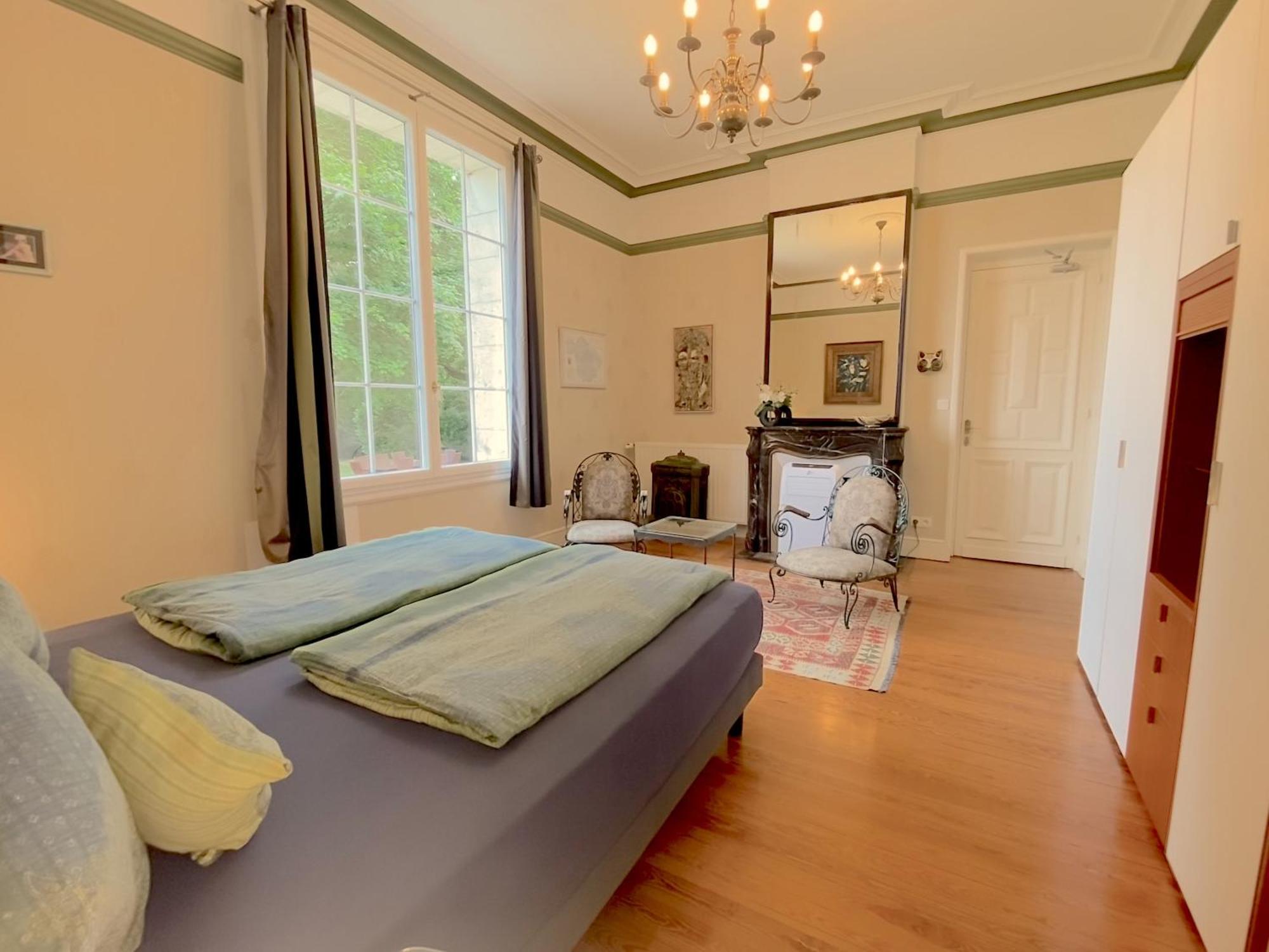 Chateau De Bellevue B&B Et Appartements Avec Piscine Saisonal Chauffee Et Chambres Partout Climatisees Saint-Avit  Bagian luar foto