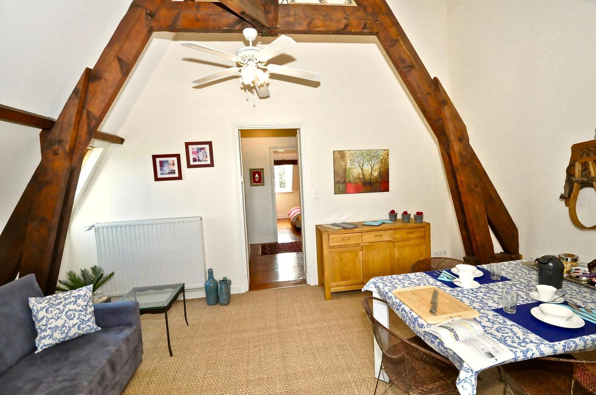 Chateau De Bellevue B&B Et Appartements Avec Piscine Saisonal Chauffee Et Chambres Partout Climatisees Saint-Avit  Bagian luar foto