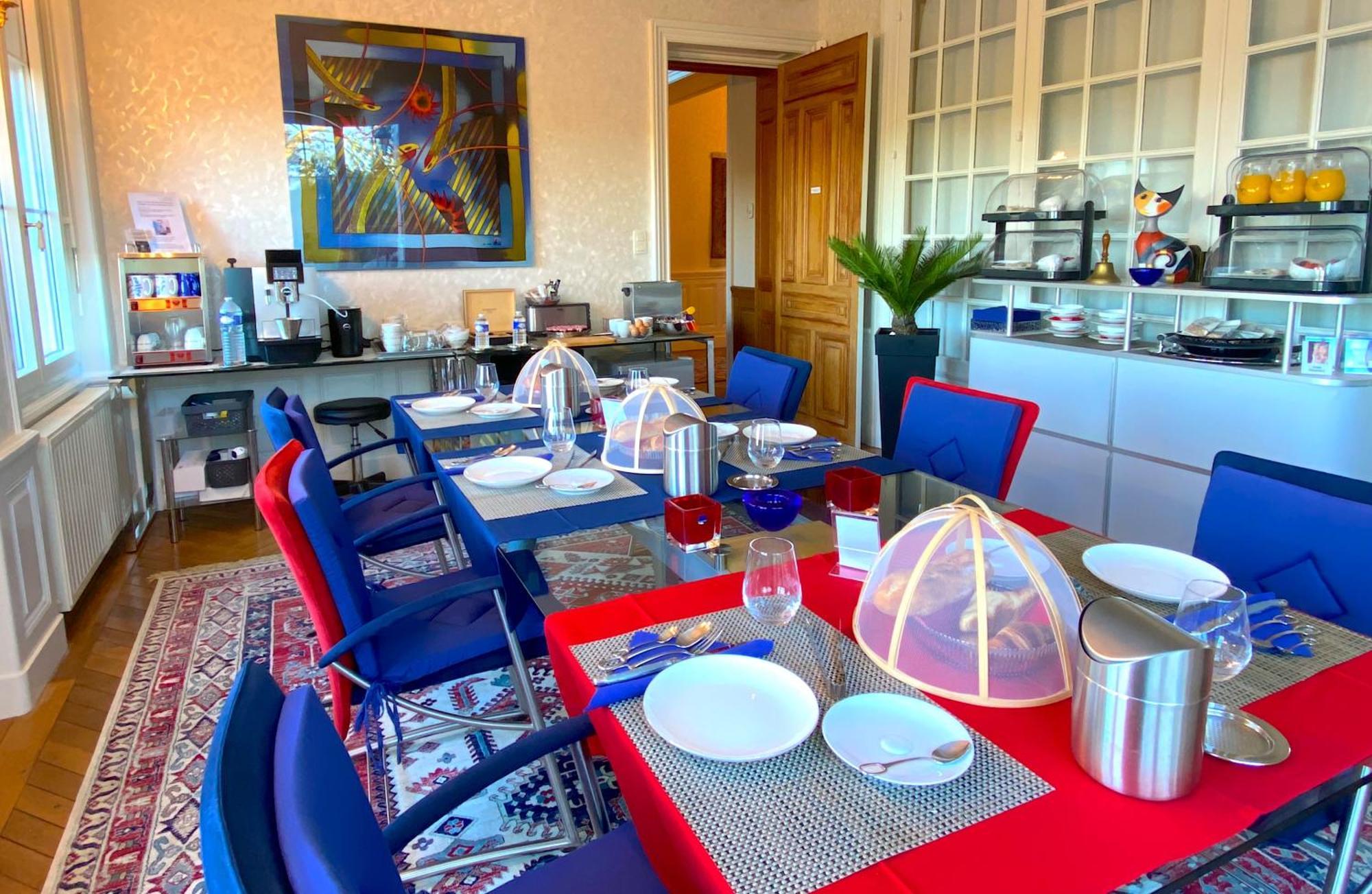Chateau De Bellevue B&B Et Appartements Avec Piscine Saisonal Chauffee Et Chambres Partout Climatisees Saint-Avit  Bagian luar foto