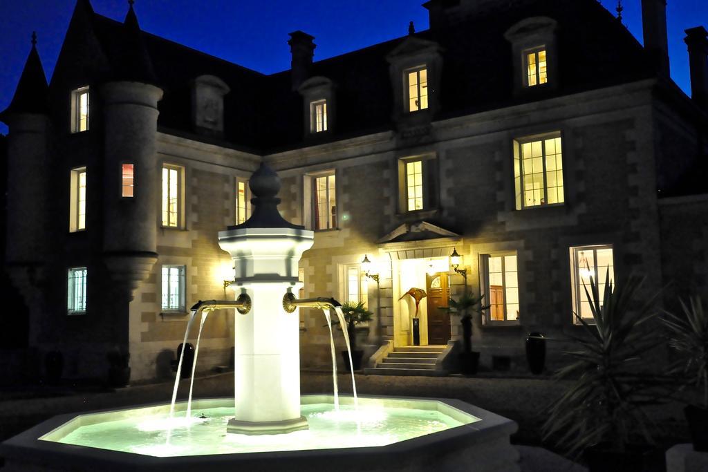 Chateau De Bellevue B&B Et Appartements Avec Piscine Saisonal Chauffee Et Chambres Partout Climatisees Saint-Avit  Bagian luar foto