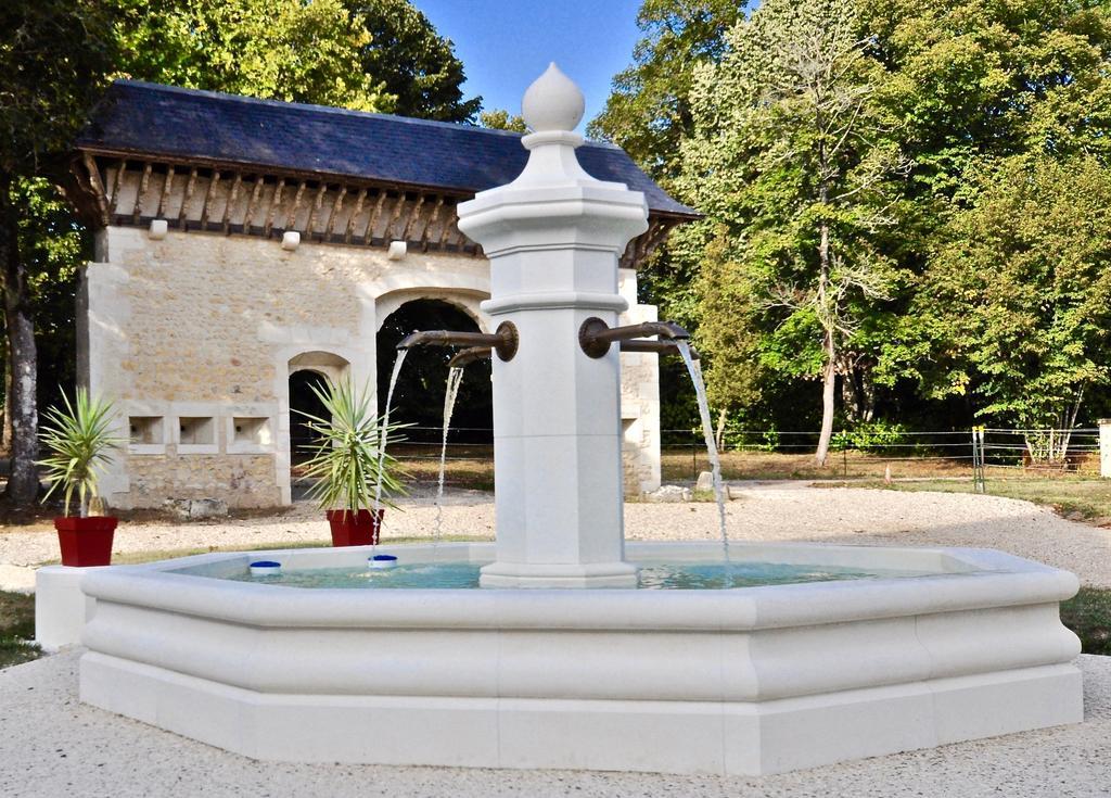 Chateau De Bellevue B&B Et Appartements Avec Piscine Saisonal Chauffee Et Chambres Partout Climatisees Saint-Avit  Bagian luar foto